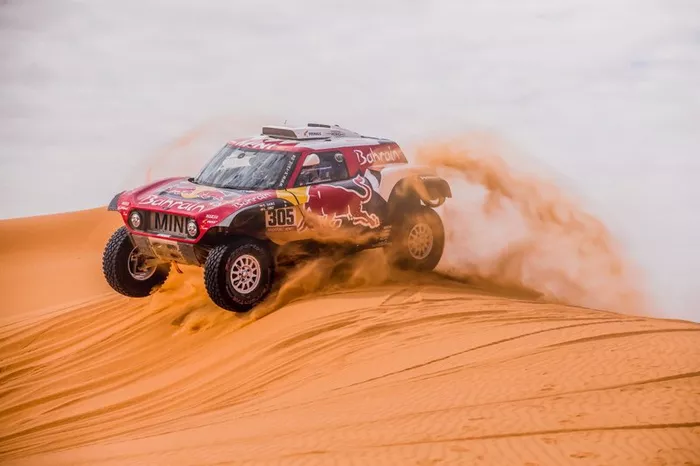 #305 JCW X-Raid Team: Carlos Sainz, Lucas Cruz
