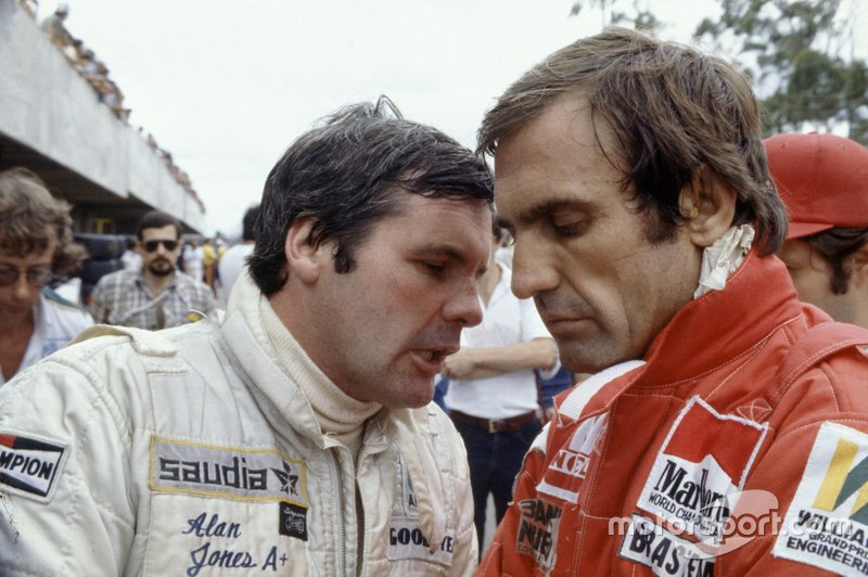 Alan Jones en Williams teamgenoot Carlos Reutemann