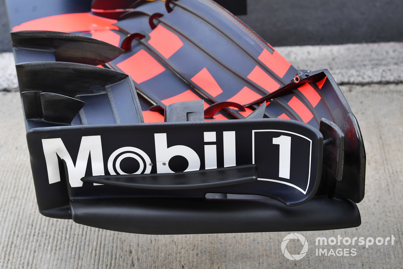 Red Bull Racing RB14 front wing detail