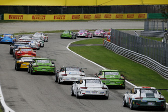 Start, Thomas Preining, BWT Lechner Racing, Michael Ammermüller, BWT Lechner Racing Mattia Drudi, Dinamic Motorsport