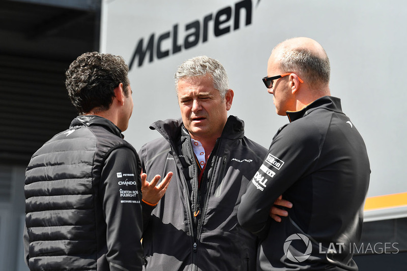 Gil De Ferran, McLaren ve Simon Roberts, McLaren