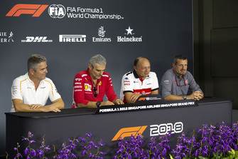 (L to R): Gil de Ferran, Sporting Director, McLaren, Maurizio Arrivabene, Team Principal, Ferrari, Frederic Vasseur, Sauber, Team Principal, and Guenther Steiner, Team Principal, Haas F1 in the Press Conference