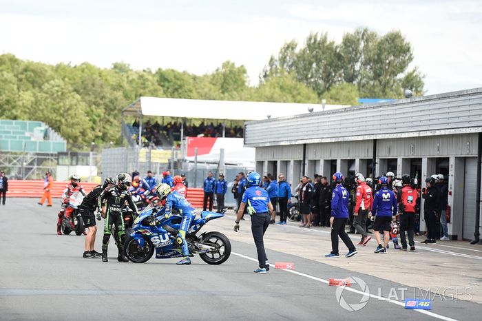 Johann Zarco, Monster Yamaha Tech 3, Andrea Iannone, Team Suzuki MotoGP, Jorge Lorenzo, Ducati Team, start delayed