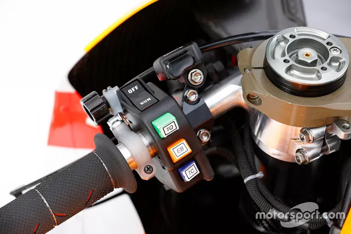 RC213V (Alex Marquez) 2020YM studio shot