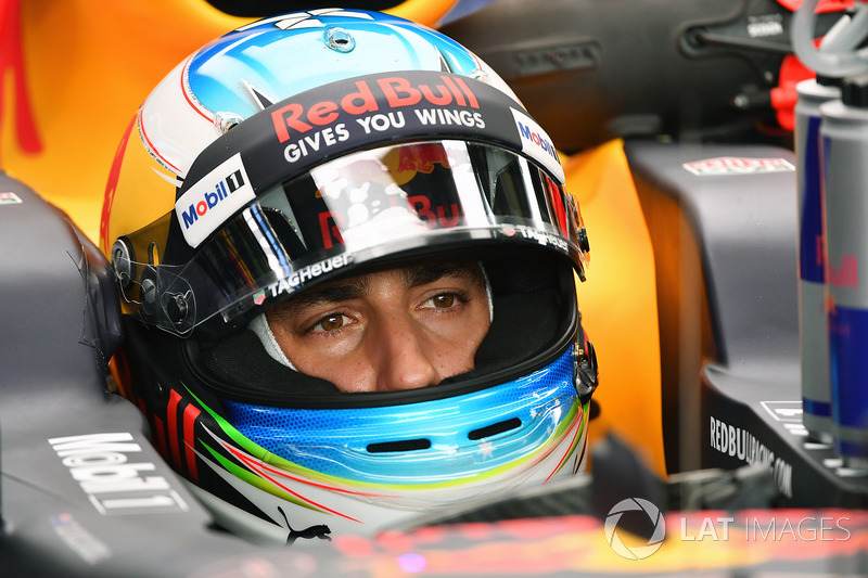 Daniel Ricciardo ficou em quinto, mas recebeu punição e larga em 14º