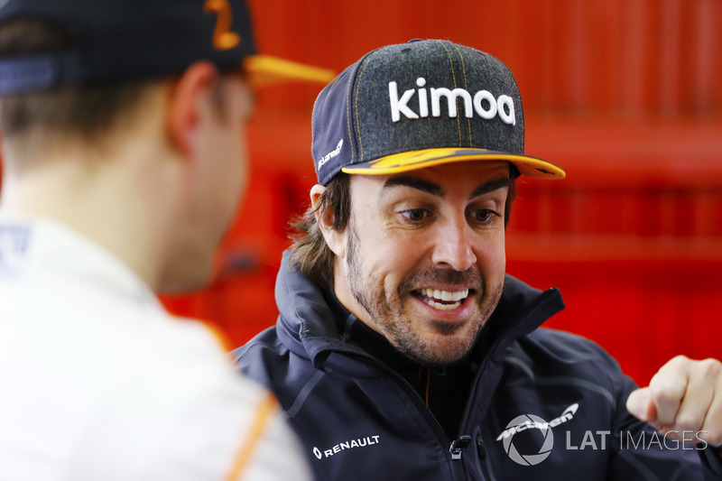 Гонщики McLaren Фернандо Алонсо и Стоффель Вандорн