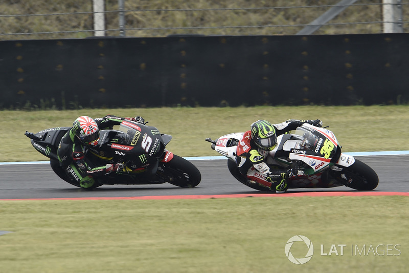Crutchlow overtaking Johann Zarco, Monster Yamaha Tech 3