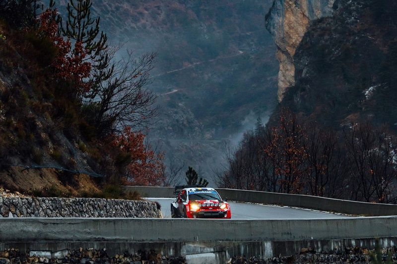 Oliver Solberg, Elliott Edmondson, Toyota Gazoo Racing WRT Toyota GR Yaris Rally1