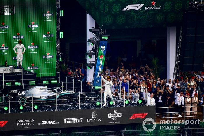 Lewis Hamilton, Mercedes AMG F1, celebra su victoria en México