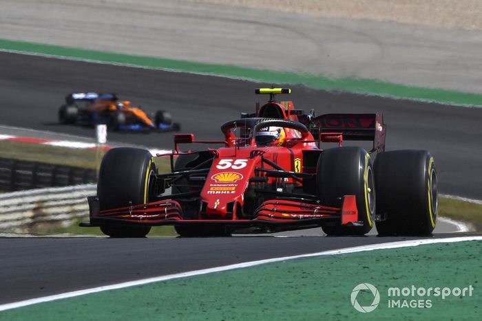 Carlos Sainz Jr., Ferrari SF21