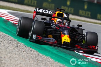 Verstappen a leggyorsabb a harmadik szabadedzésen, Perez azonban nagyon messze