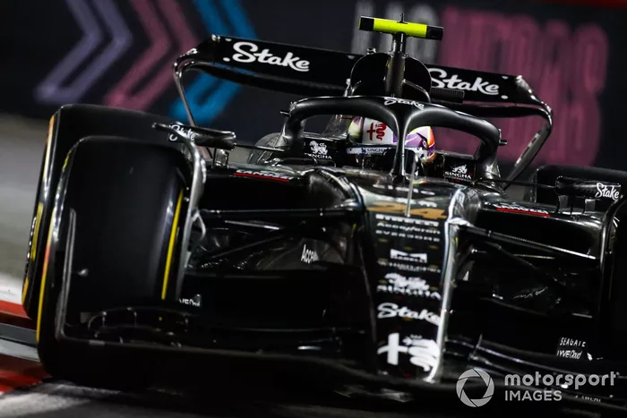 アルファロメオはラスベガスGPで”オールブラック”の特別カラーリングを実施した。
