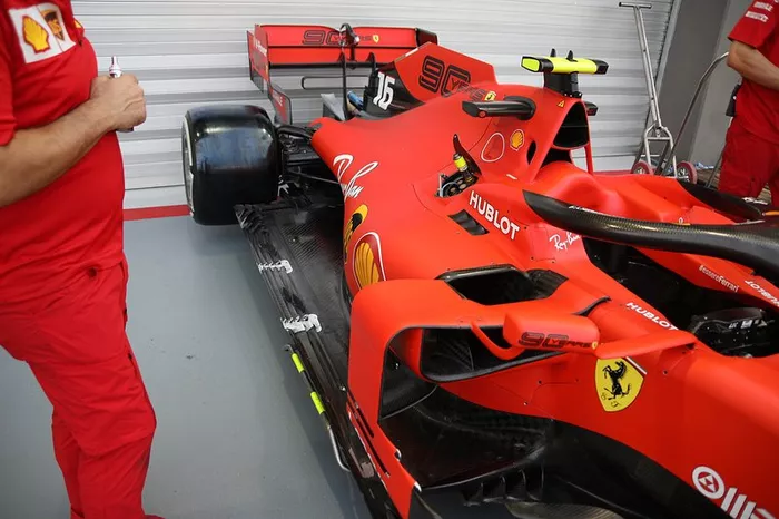 Ferrari SF90, alteral