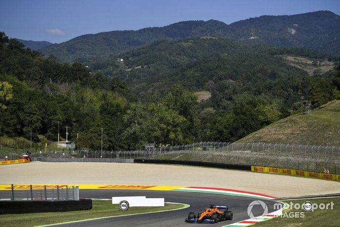 Carlos Sainz Jr., McLaren MCL35