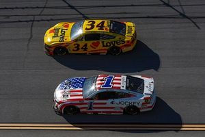 Todd Gilliland, Front Row Motorsports Ford, Ross Chastain, Trackhouse Racing Chevrolet