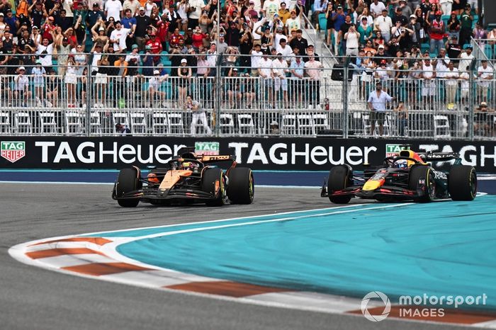 Oscar PiastriMcLarenMax VerstappenRed Bull Racing