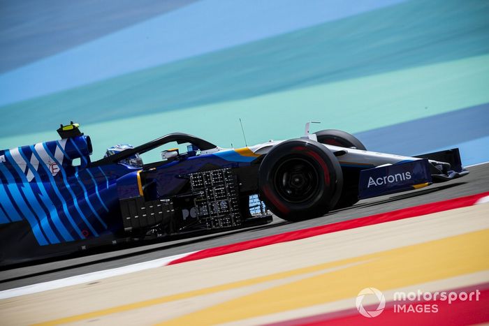 Roy Nissany, piloto de desarrollo, con el Williams FW43B 