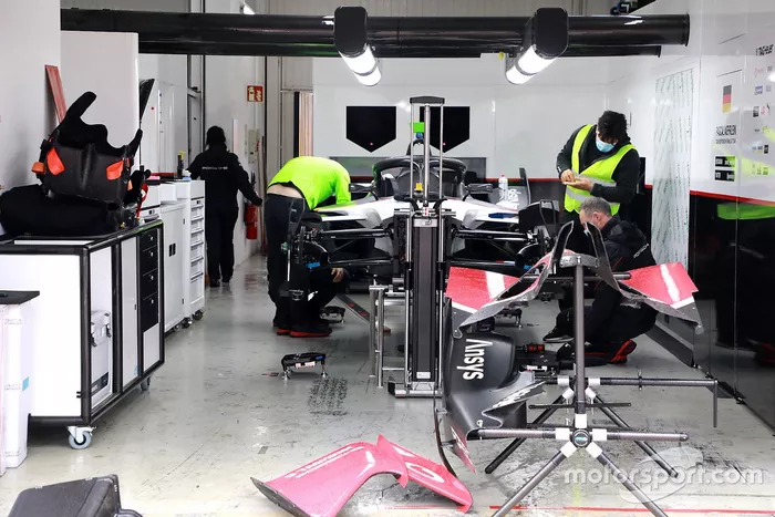 TAG Heuer Porsche Formula E Team garaje