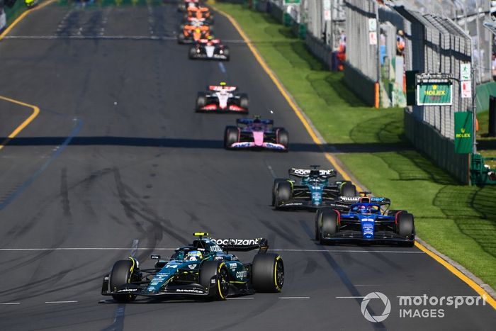Fernando Alonso, Aston Martin AMR23, Alex Albon, Williams FW45, Lance Stroll, Aston Martin AMR23