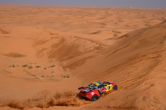 #201 Bahrain Raid Xtreme Prodrive: Sebastien Loeb, Fabian Lurquin