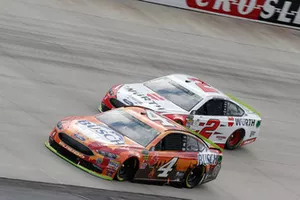 Brad Keselowski, Team Penske, Ford Fusion Wurth, Kevin Harvick, Stewart-Haas Racing, Ford Fusion Busch Outdoors