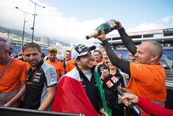 Серхіо Перес, Sahara Force India F1 святкує разом з командою своє третє місце
