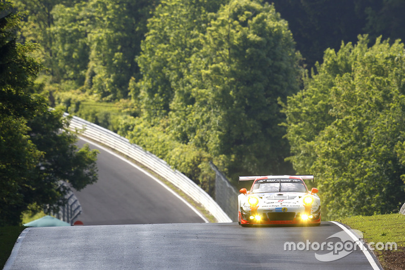 #12 Manthey Racing, Porsche 911 GT3 R: Otto Klohs, Dieter Schmidtmann