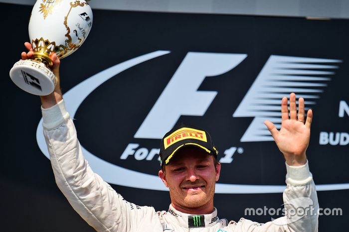 Nico Rosberg, Mercedes AMG F1 celebra su segundo puesto en el podio