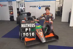 Matheus Leist comemora título