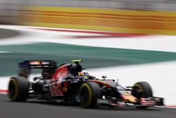 Carlos Sainz Jr., Scuderia Toro Rosso STR11