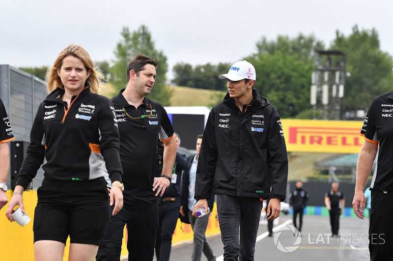 Esteban Ocon, Force India F1 walks the track