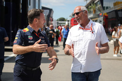 Руководитель Red Bull Racing Кристиан Хорнер и глава и основатель Red Bull Дитрих Матешиц
