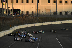 Tristan Vautier, Dale Coyne Racing Honda, Will Power, Team Penske Chevrolet
