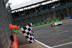Damalı bayrak: #67 Ford Chip Ganassi Racing Ford GT: Andy Priaulx, Harry Tincknell, Pipo Derani
