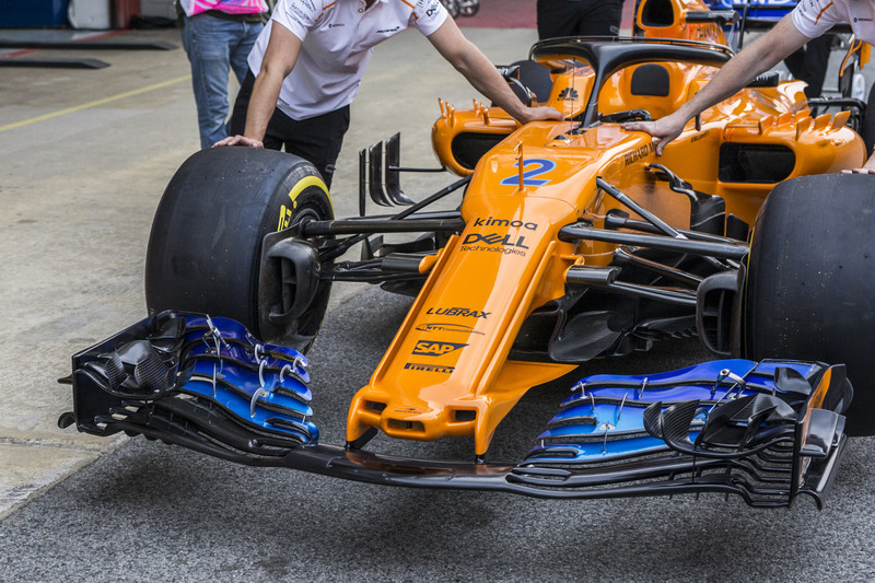 Detail McLaren MCL33