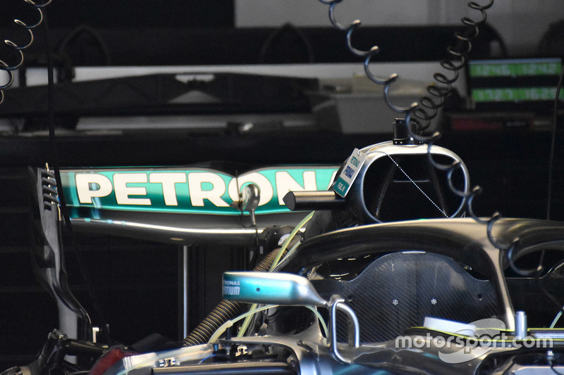 Заднее крыло Mercedes F1 W09