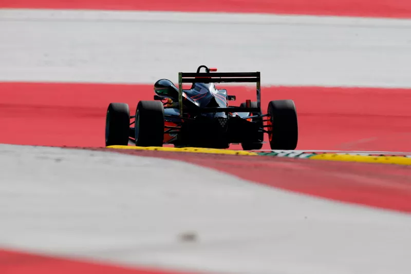 Sophia Flörsch, Van Amersfoort Racing Dallara F317 - Mercedes-Benz