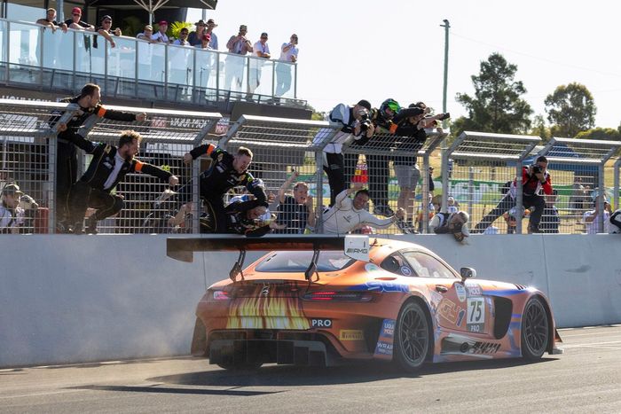 Ganadores #75 Sun Energy 1 Mercedes-AMG GT3: Kenny Habul, Jules Gounon, Luca Stolz
