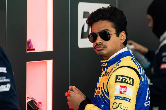 Arjun Maini, Team HRT