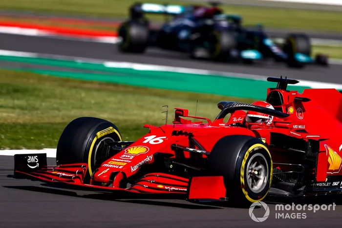 Charles Leclerc, Ferrari SF21, Lewis Hamilton, Mercedes W12
