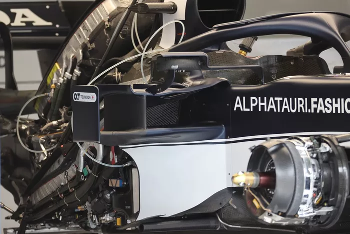 AlphaTauri AT02