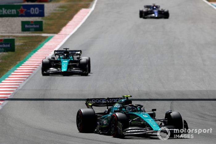 Sebastian Vettel, Aston Martin AMR22, Lance Stroll, Aston Martin AMR22 