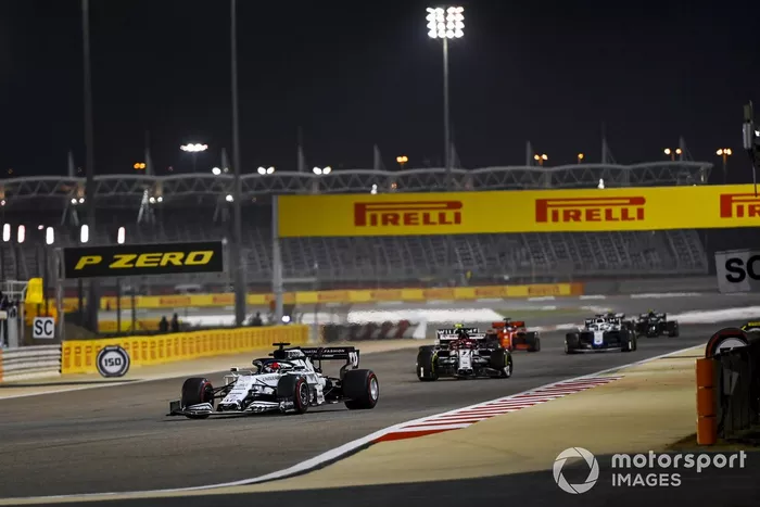 Daniil Kvyat, AlphaTauri AT01, Kimi Raikkonen, Alfa Romeo Racing C39, Nicholas Latifi, Williams FW43
