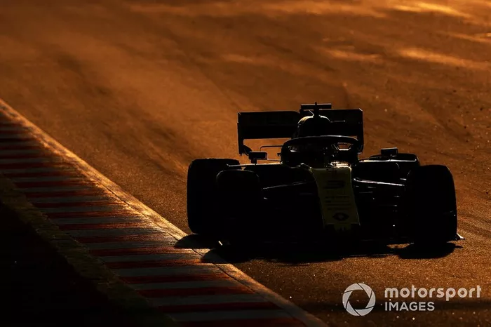 Daniel Ricciardo, Renault F1 Team R.S. 19