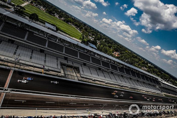 Marco Andretti, Andretti Herta Marco & Curb-Agajanian Honda, Scott Dixon, Chip Ganassi Racing Honda lidera en la salida, Takuma Sato, Rahal Letterman Lanigan Racing Honda
