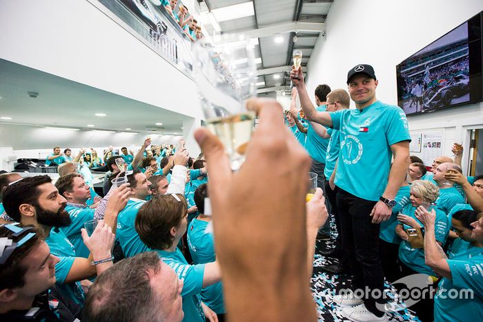Valtteri Bottas, Mercedes AMG F1 celebración del Campeonato Mundial.