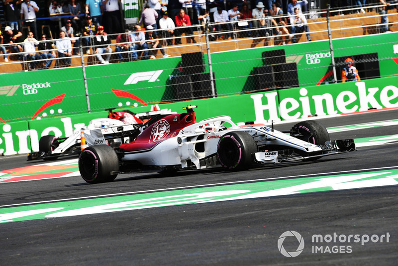 Charles Leclerc, Alfa Romeo Sauber C37 and Marcus Ericsson, Alfa Romeo Sauber C37