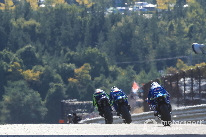 Valentino Rossi, Yamaha Factory Racing, Andrea Iannone, Team Suzuki MotoGP, Alex Rins, Team Suzuki MotoGP