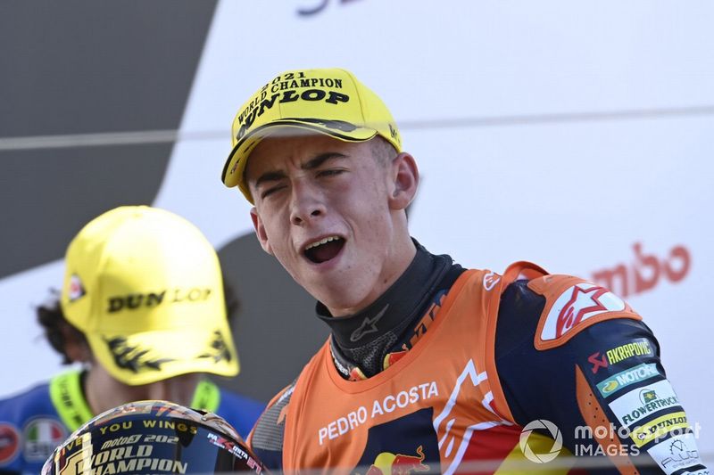 El ganador de la carrera y campeón del mundo Pedro Acosta, Red Bull KTM Ajo