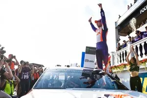 Race Winner Denny Hamlin, Joe Gibbs Racing